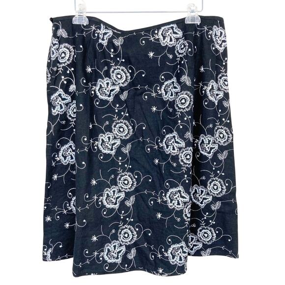 Style & Co Black Silver Linen Embroidered Skirt Sz 16W - Picture 5 of 5